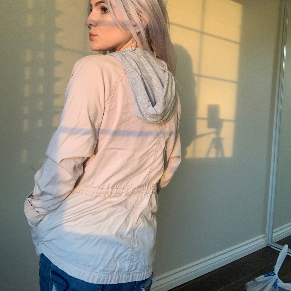 Pink Jacket - Picture 3 of 3